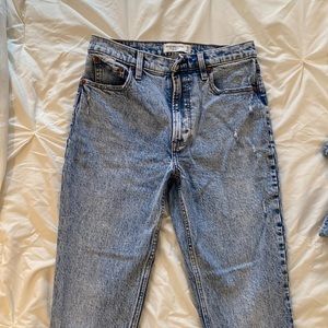 Abercrombie 90’s wash skinny jeans